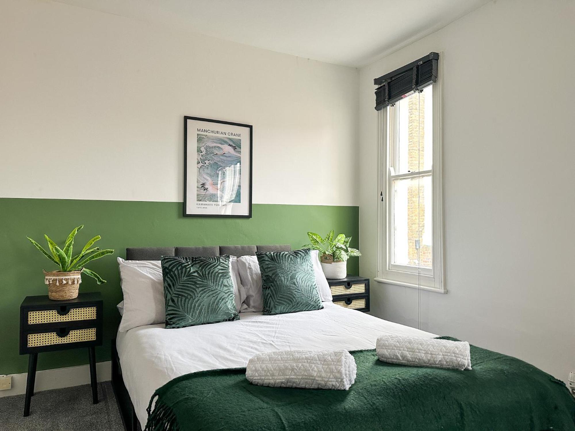 Stylish & Spacious City Centre 3-Bedroom Townhouse - Sleeps 6 Canterbury Exterior photo